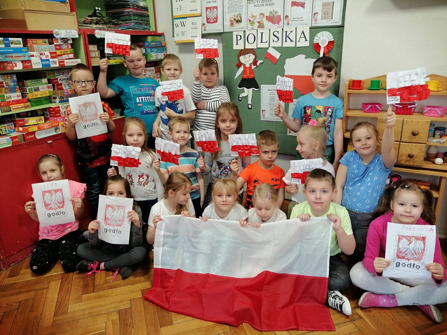 Symbole Narodowe Przedszkole Samorz Dowe Nr Im Juliana Tuwima