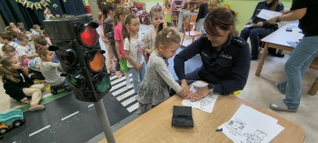 e706c95d-be7b-48e8-a260-587aae1de36f