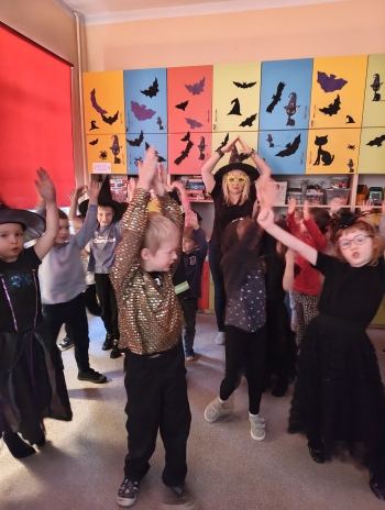 inbound661369575094356552